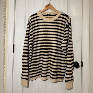 J. Peterman Beige and Black Knit Pullover